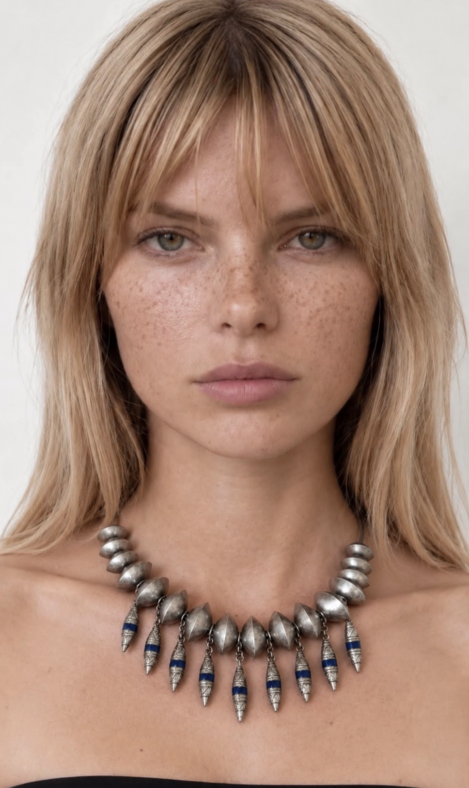 Lailuma Contemporary Necklace