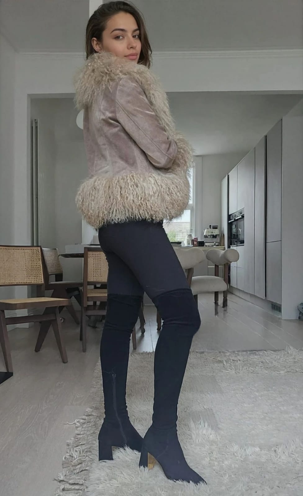 Cropped Shearling Jacket in Taupe #Colour_Taupe