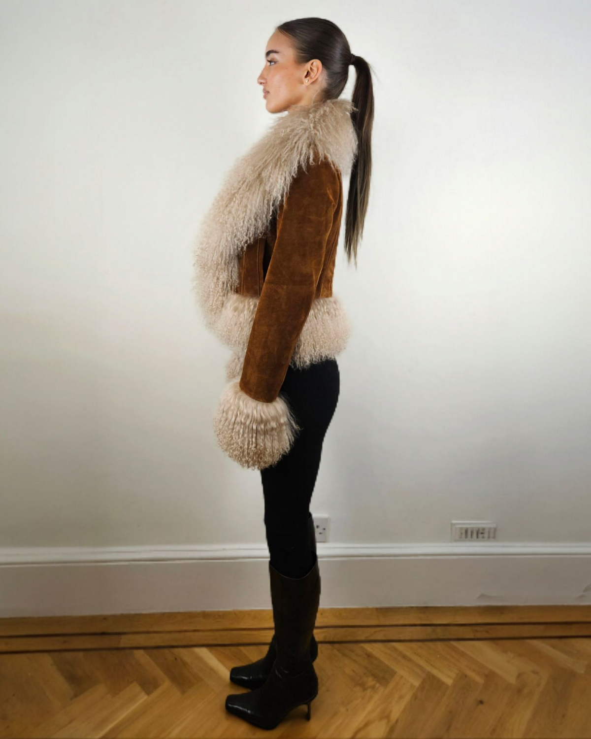 Cropped Shearling Jacket in Camel #Colour_Camel