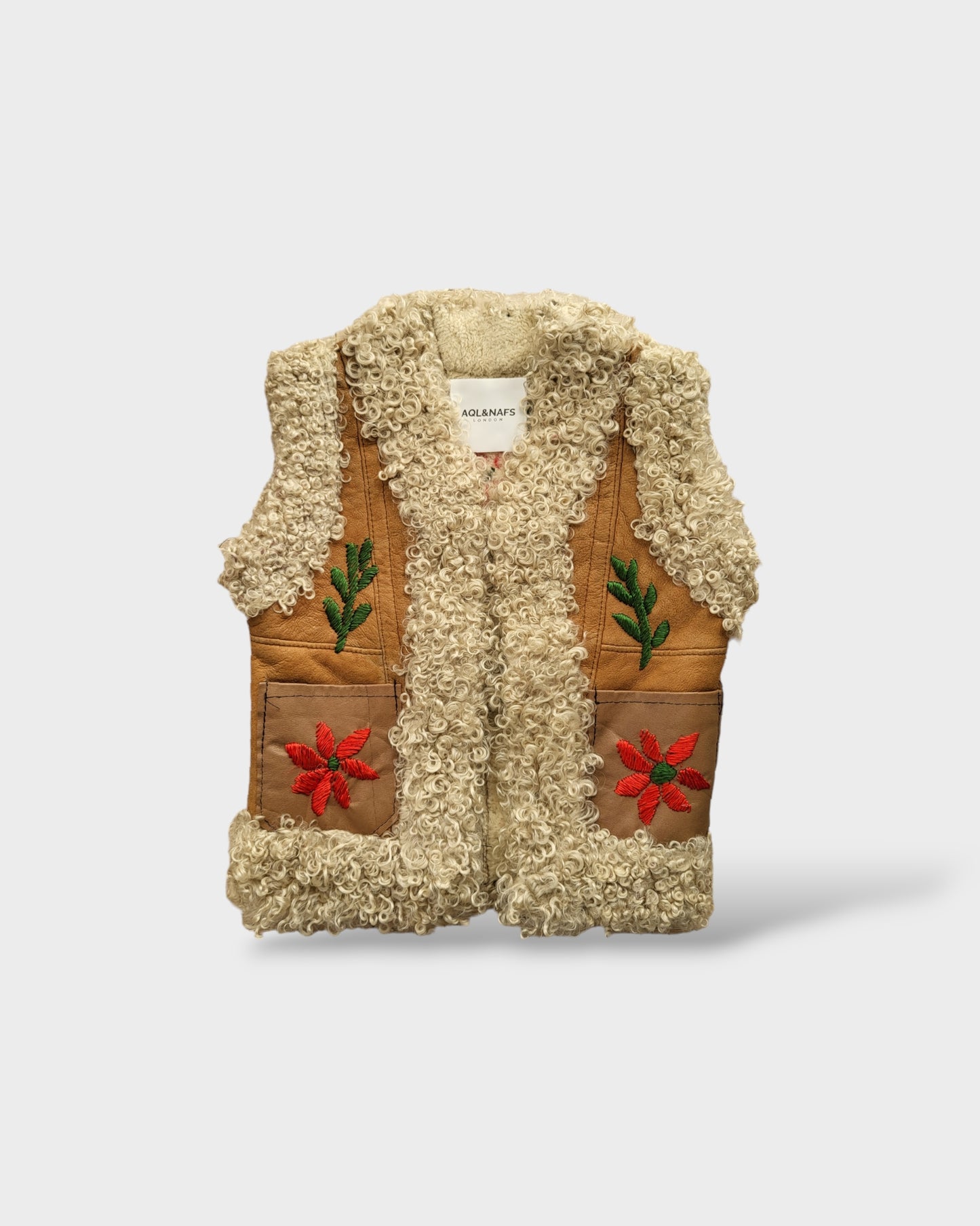 Nour Vest